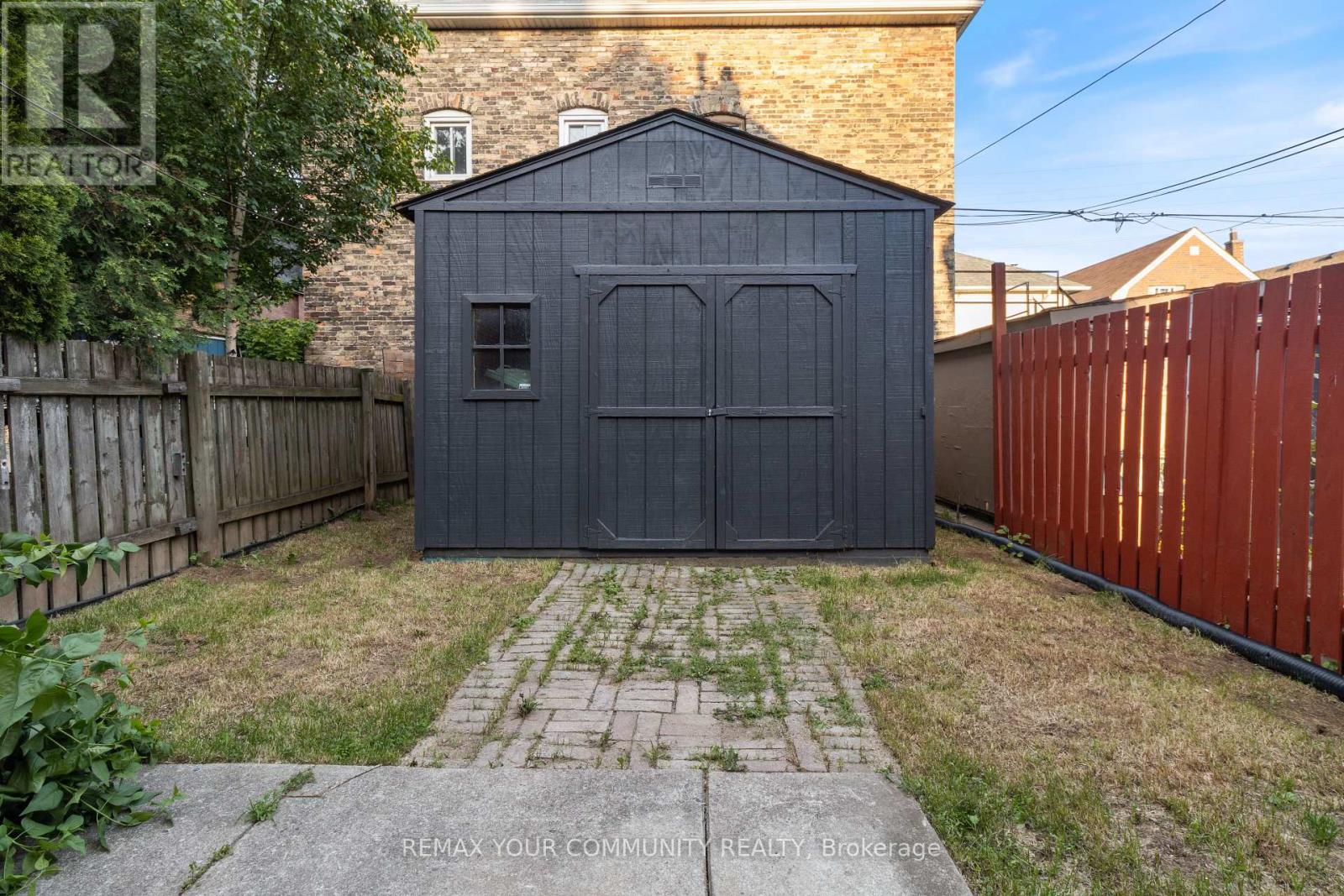 184 STIRTON STREET - 36