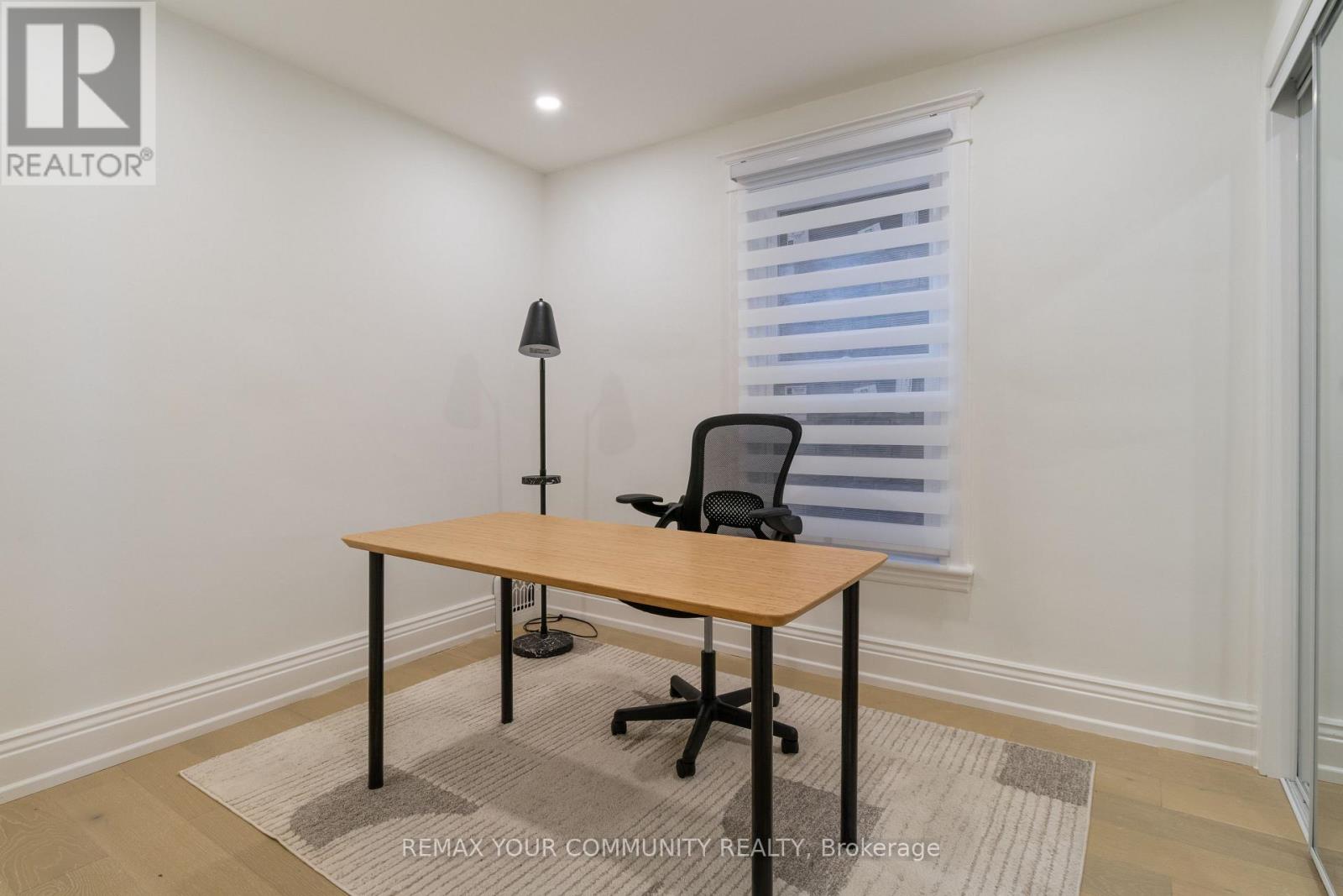184 STIRTON STREET - 27