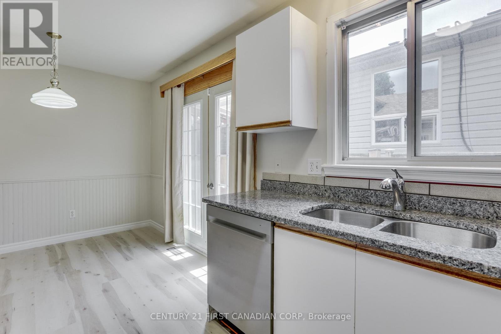 604 TALLTREE CRESCENT - 12