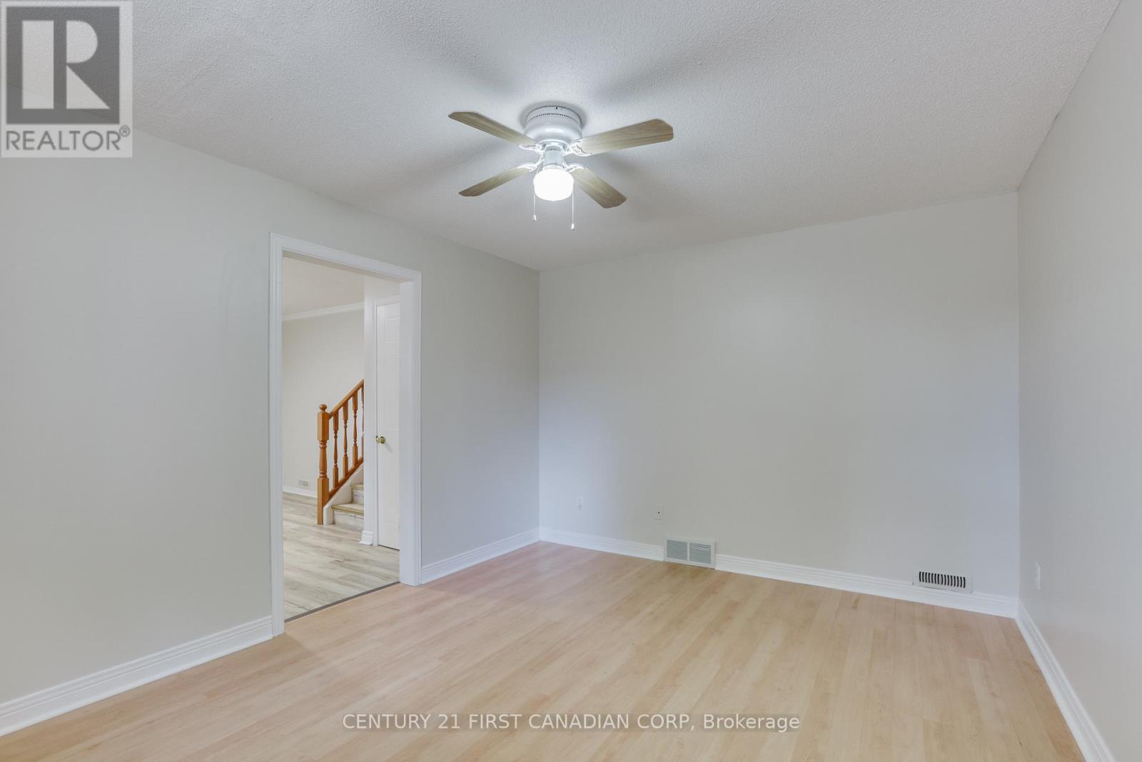 604 TALLTREE CRESCENT - 34