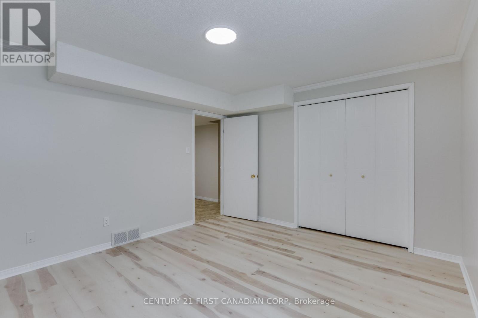 604 TALLTREE CRESCENT - 40