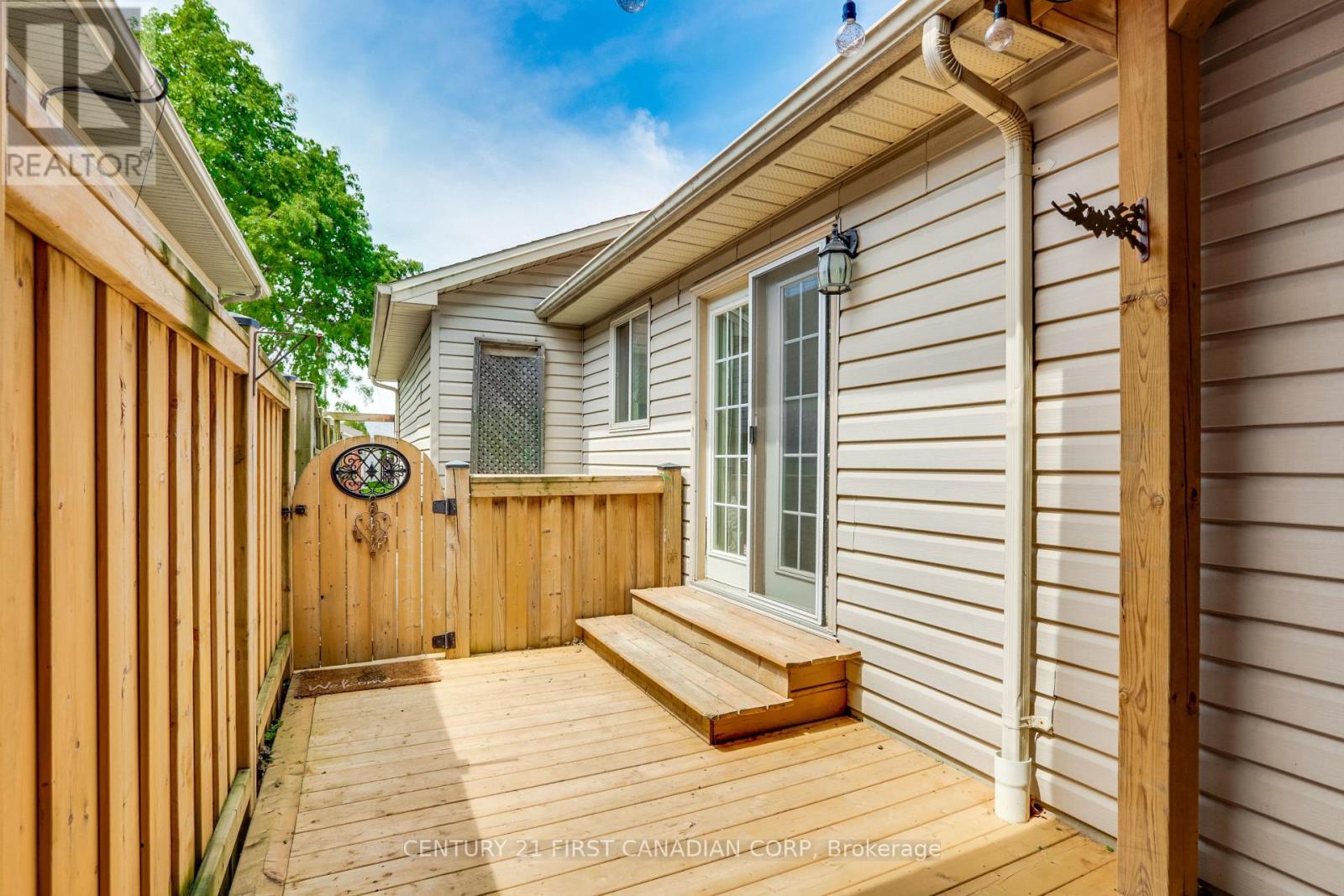 604 TALLTREE CRESCENT - 42