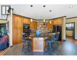 2206 Burgess Avenue, Merritt, BC V1K1R3 Photo 15