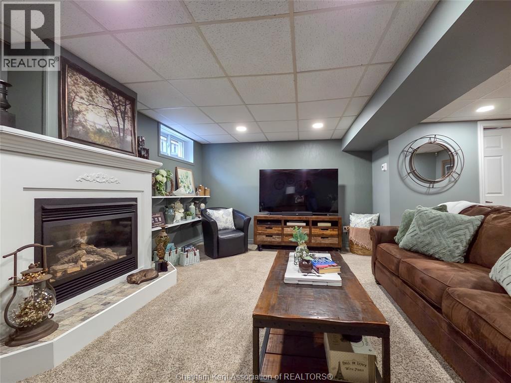 170 LACROIX STREET - 36