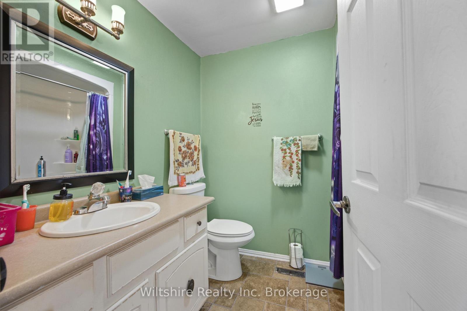 38 HARVEY STREET - 10