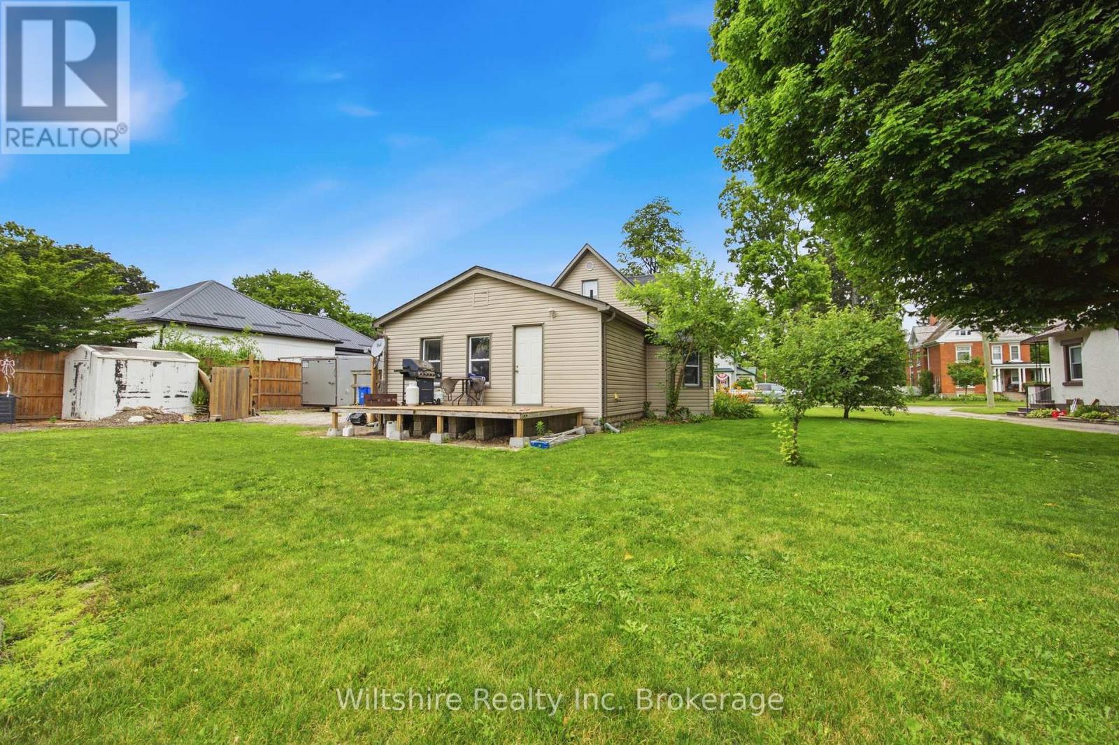 38 HARVEY STREET - 27