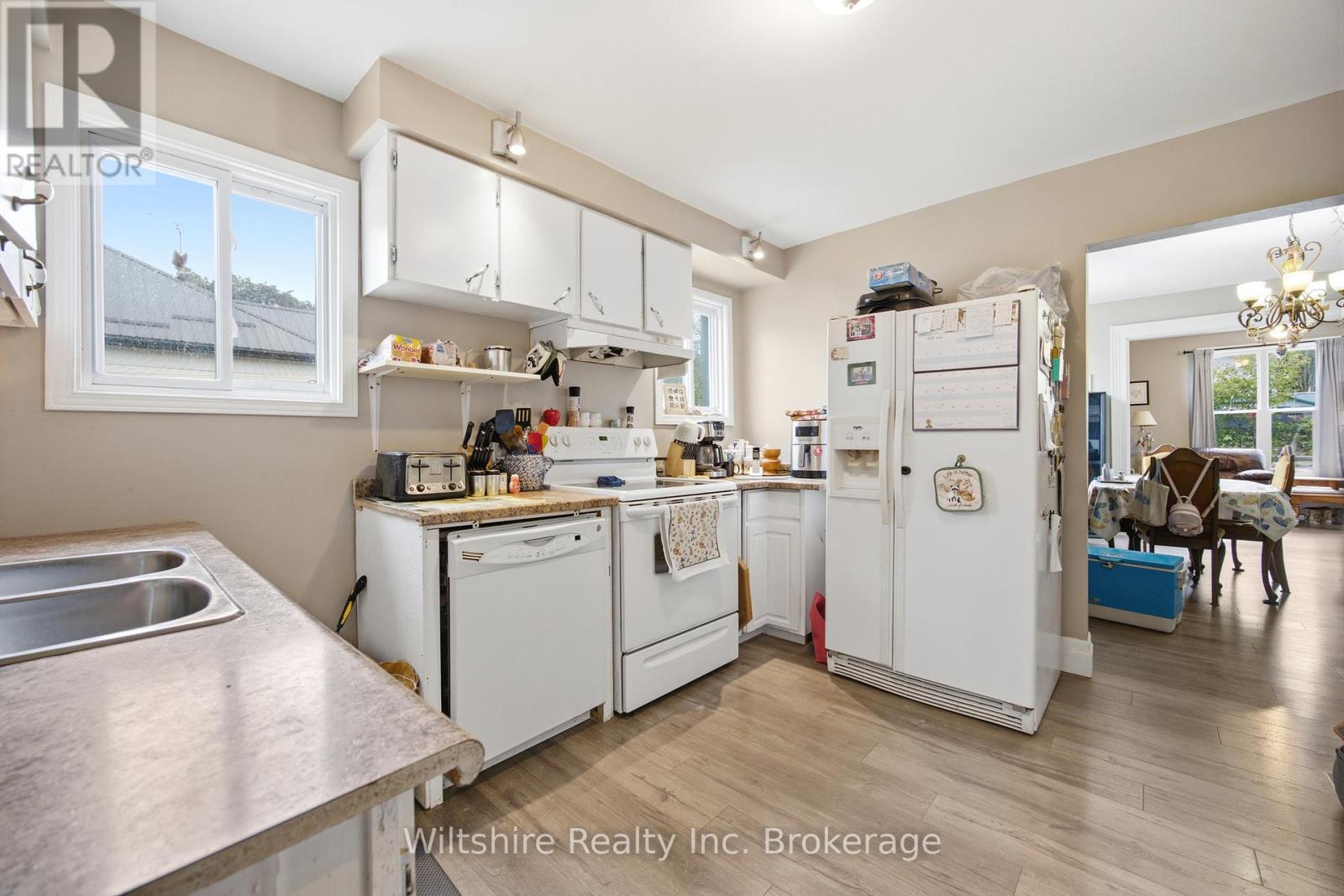 38 HARVEY STREET - 8