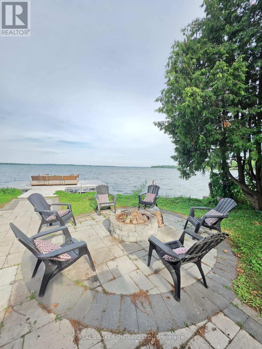 943 BARRY AVENUE - 43