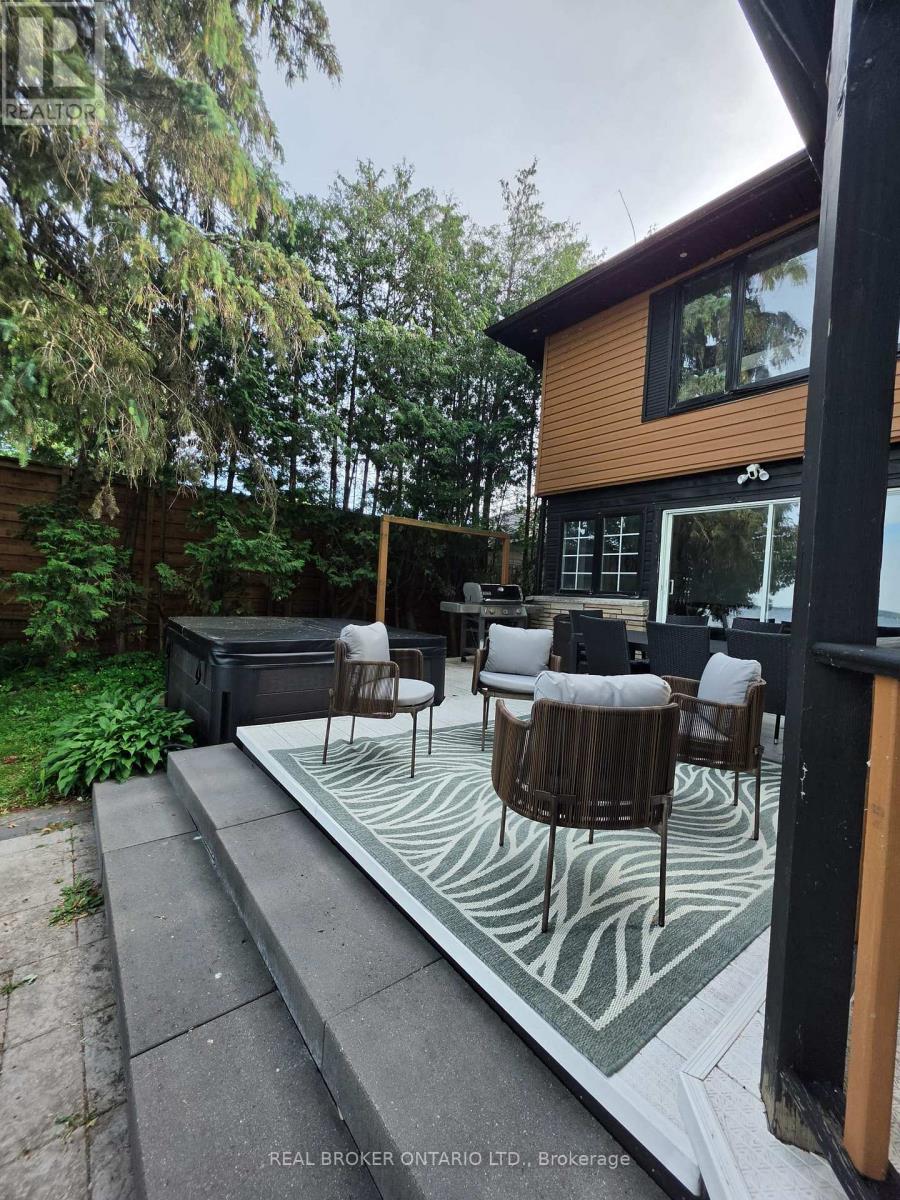 943 BARRY AVENUE - 45