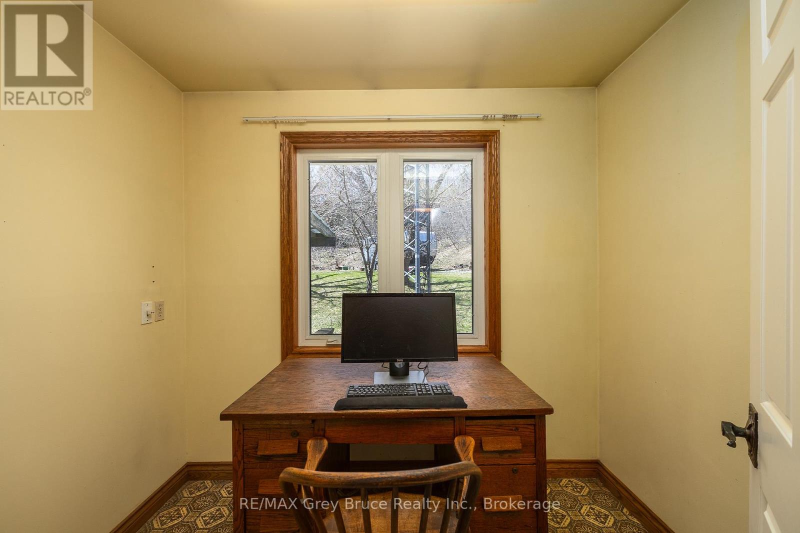 138558 GREY ROAD 112 - 25