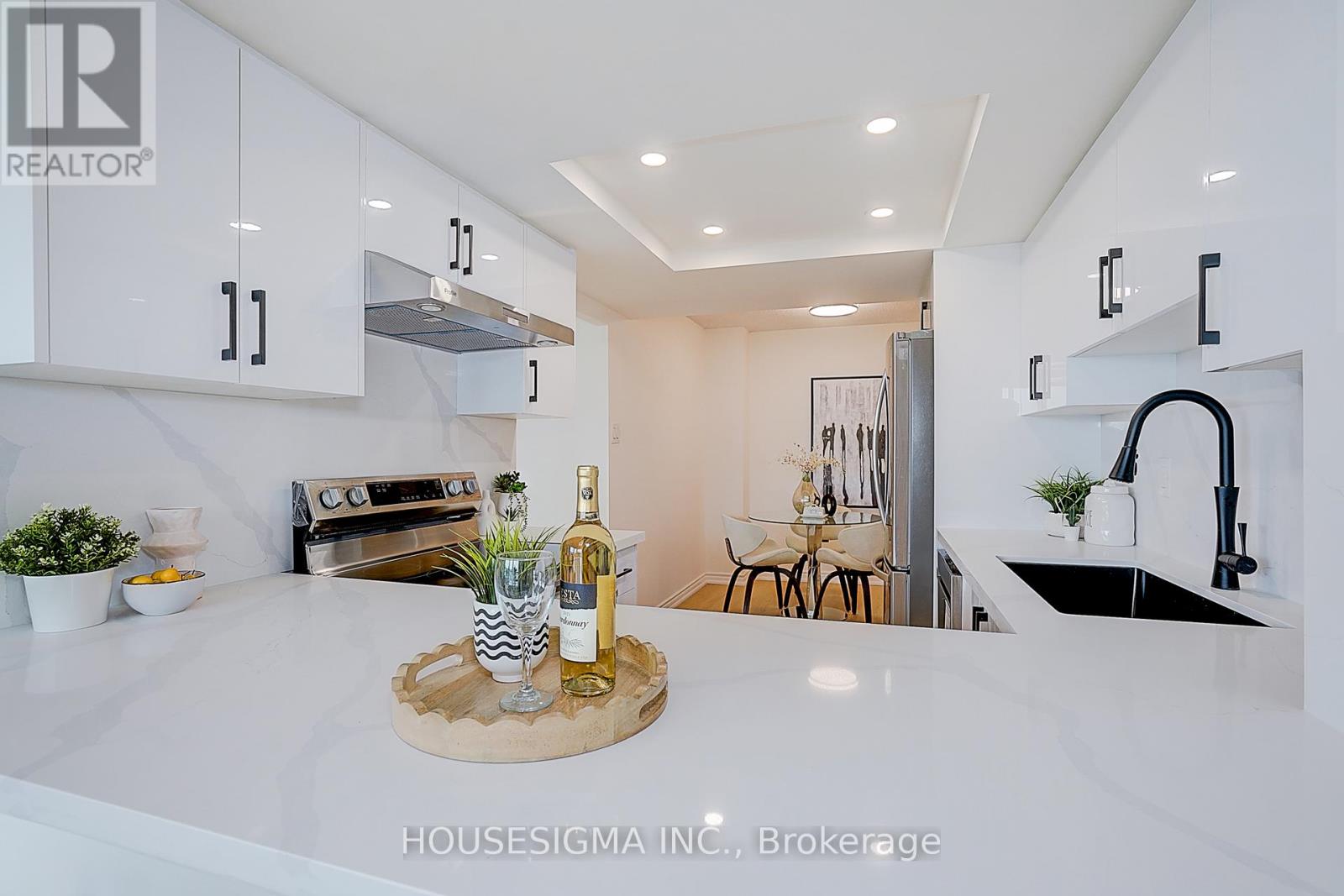 #1123 7805 BAYVIEW AVENUE N - 12