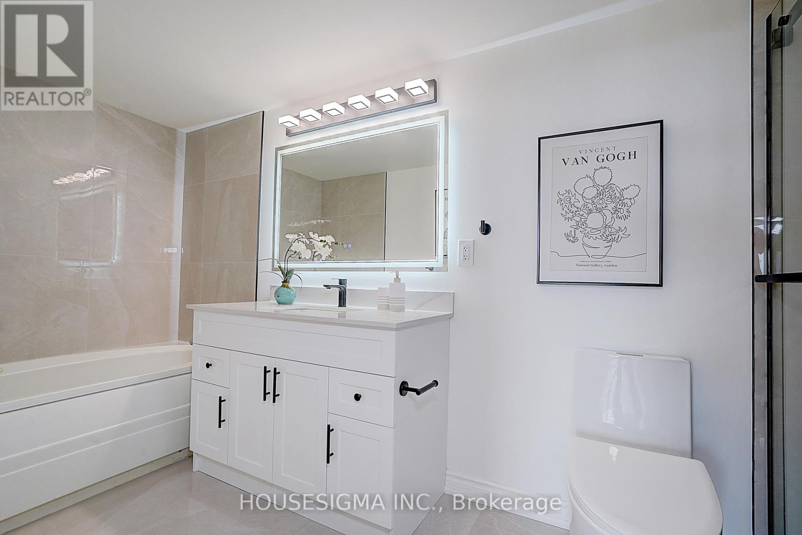 #1123 7805 BAYVIEW AVENUE N - 21