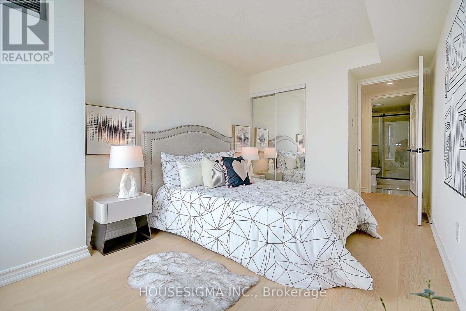#1123 7805 BAYVIEW AVENUE N - 24