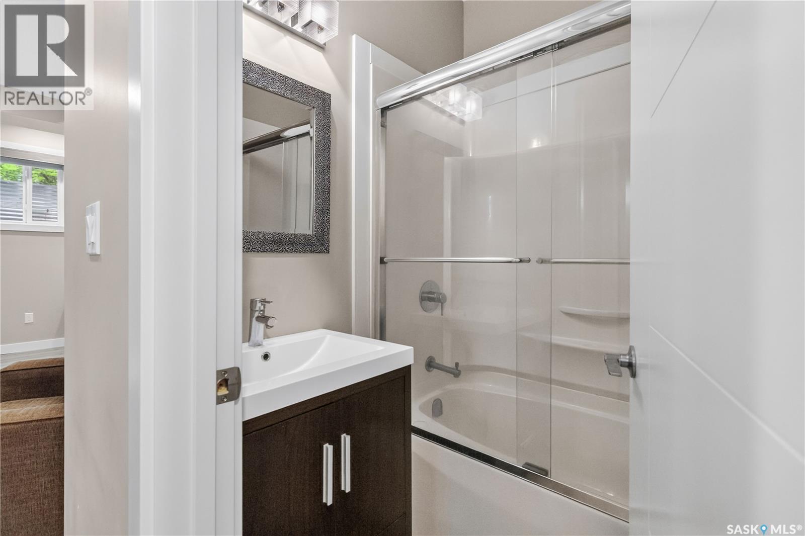 1602 Edward AVENUE - 29