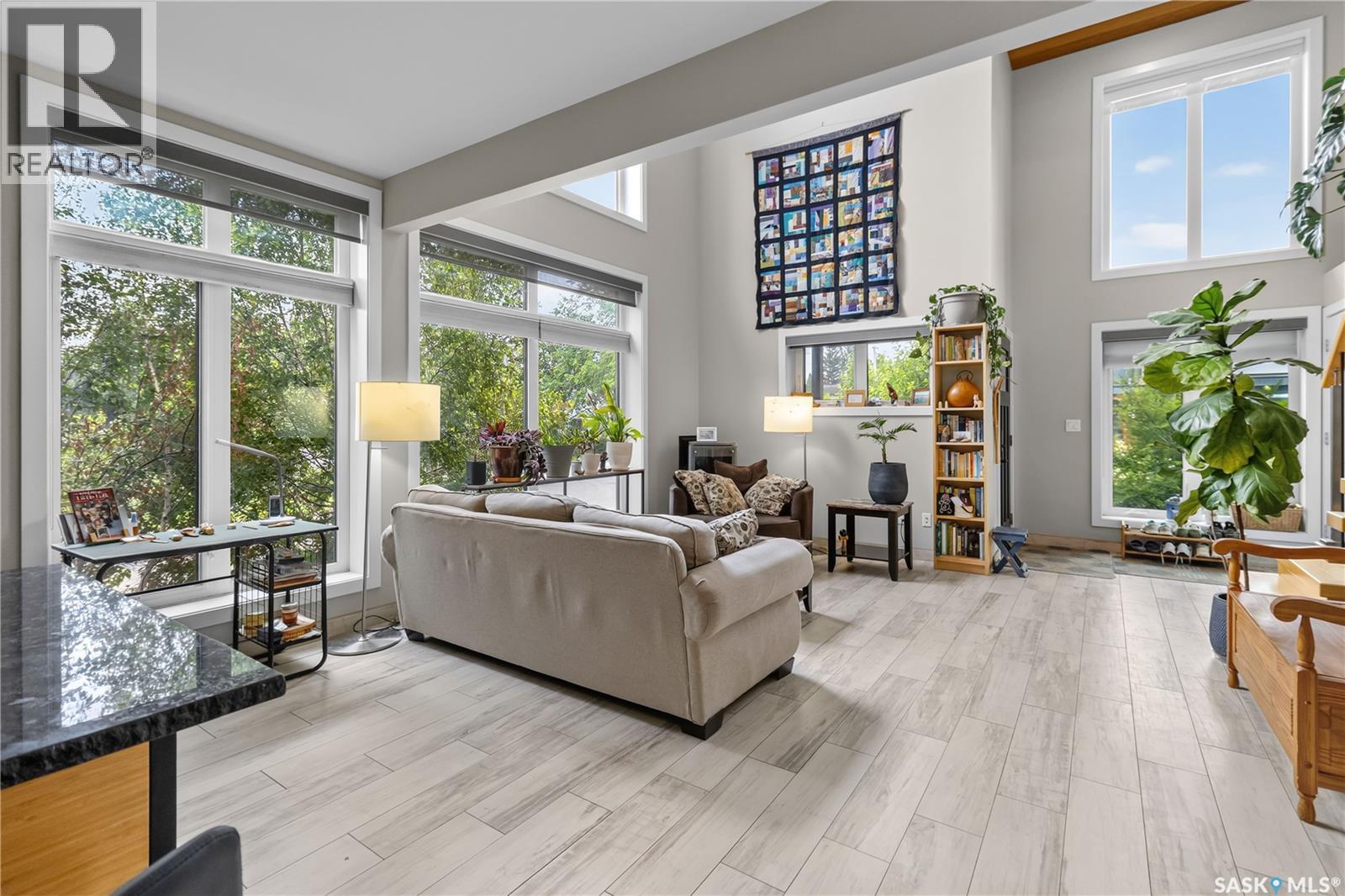 1602 Edward AVENUE - 8