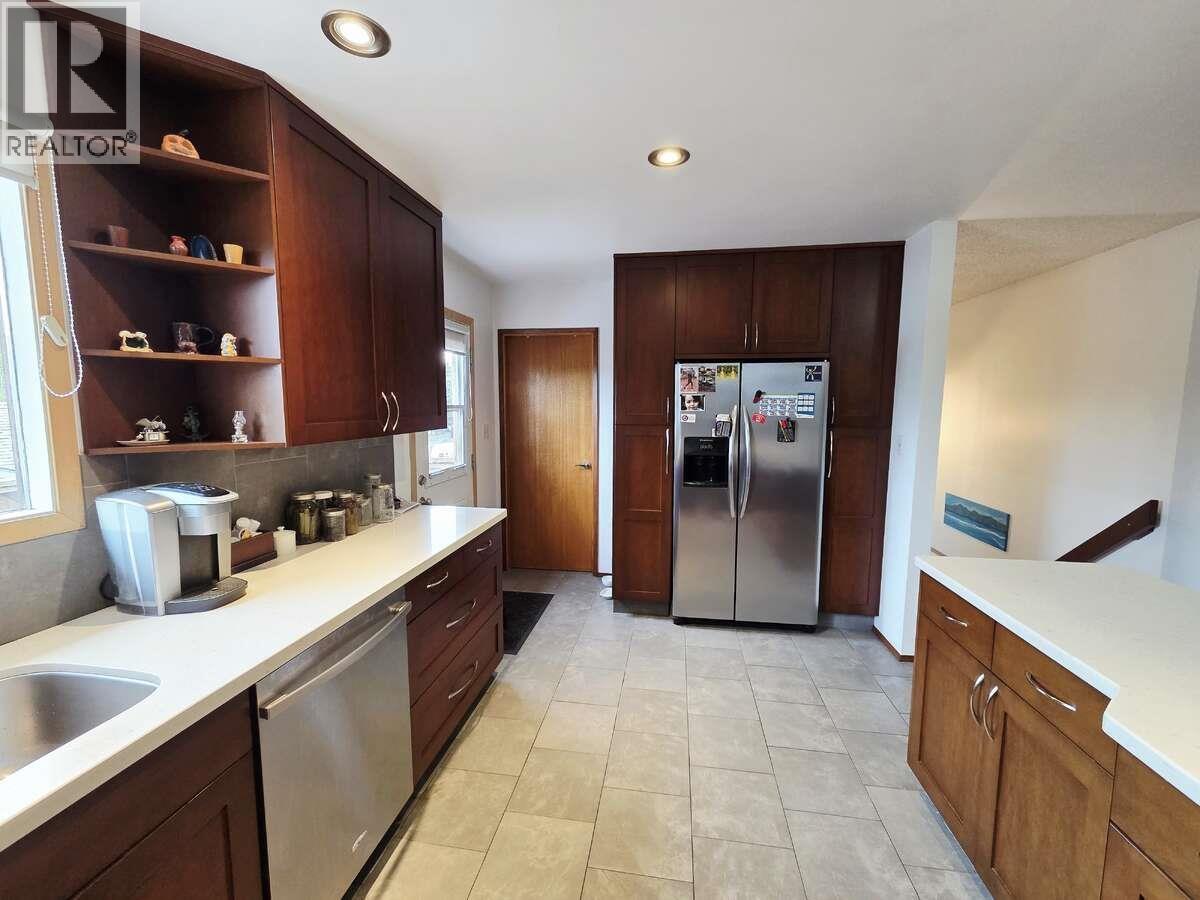 3696 ROSIA ROAD - 9