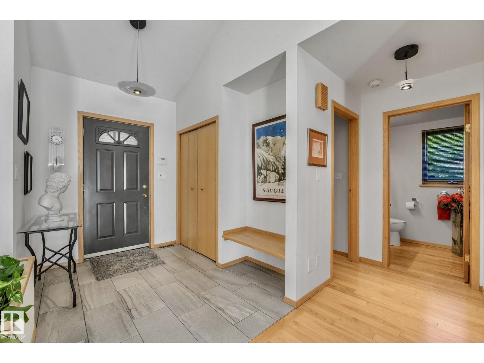 11822 91 AV NW - photo 3