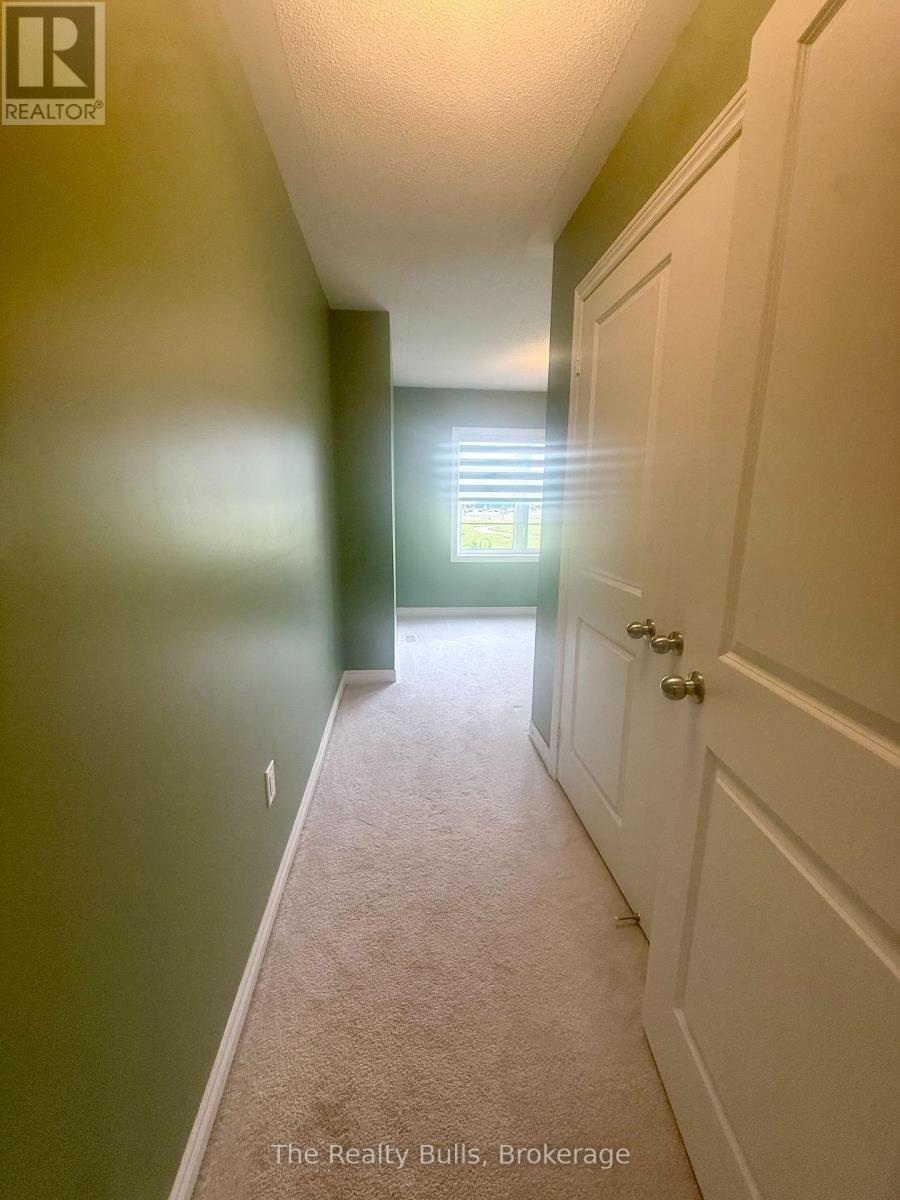 679 ANISHINAABE DRIVE - 11