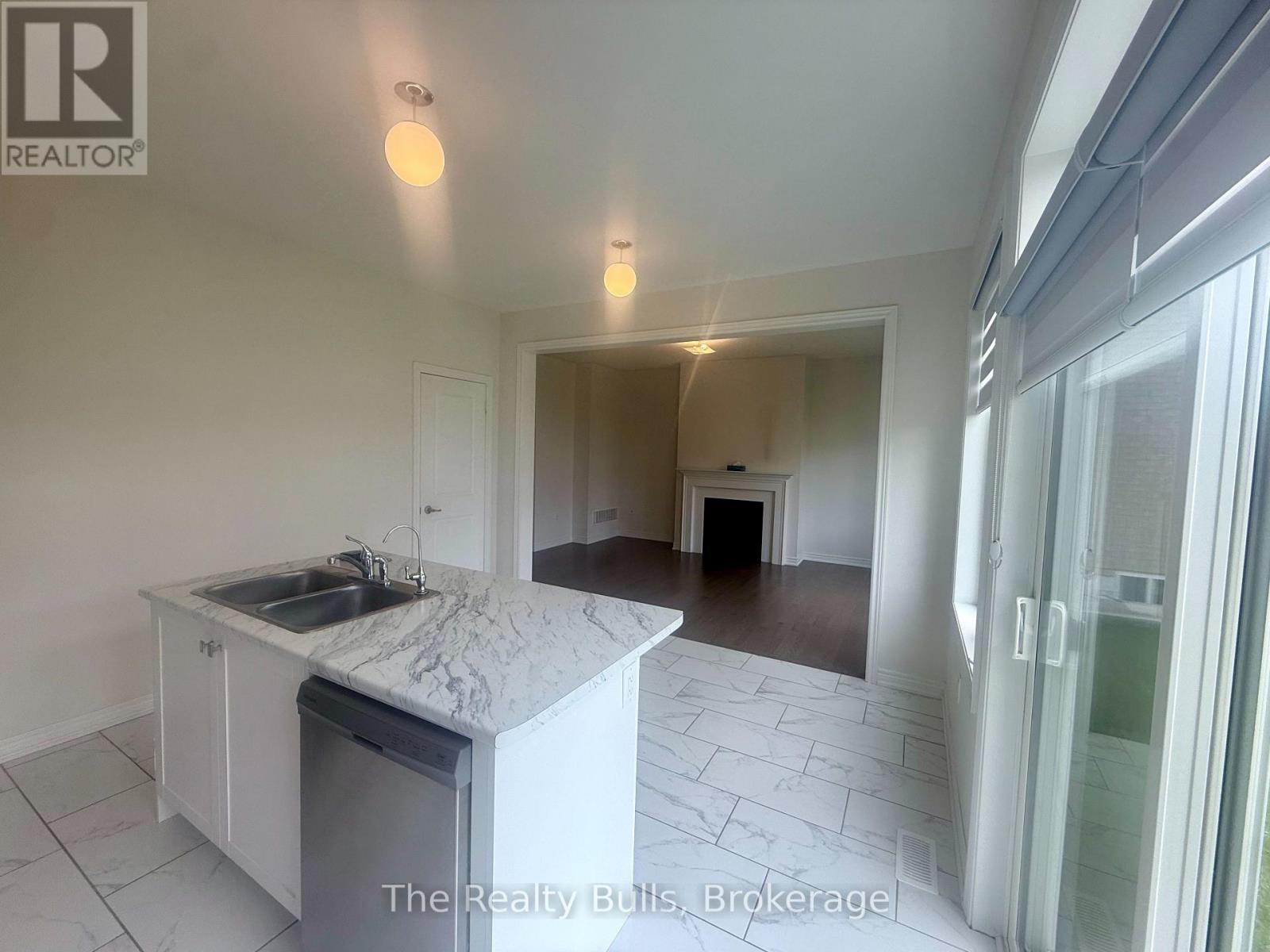 679 ANISHINAABE DRIVE - 2