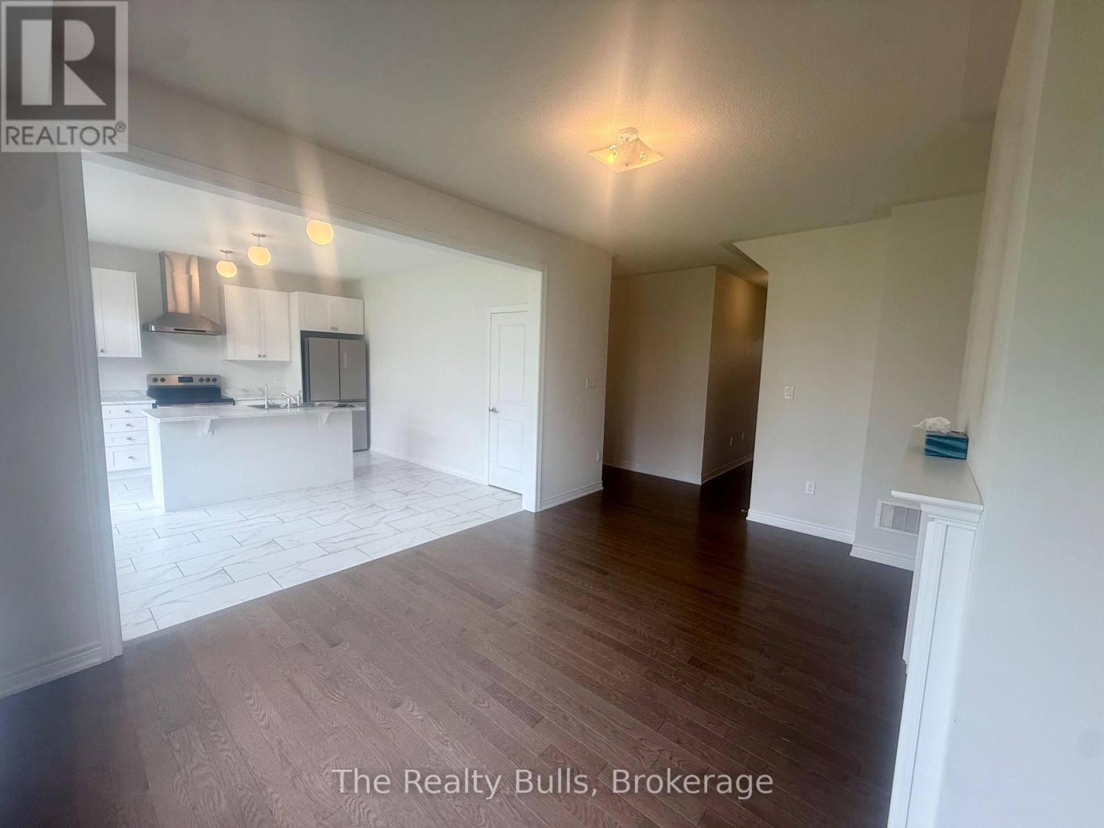 679 ANISHINAABE DRIVE - 4