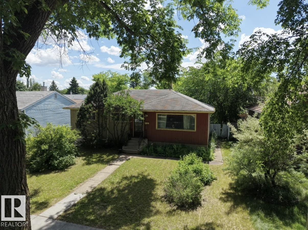 8719 67 AV NW - 1