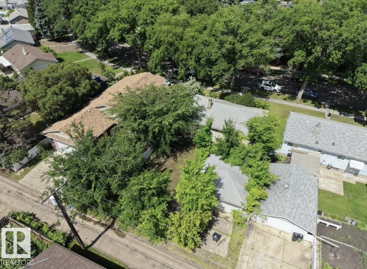 8719 67 AV NW - 9