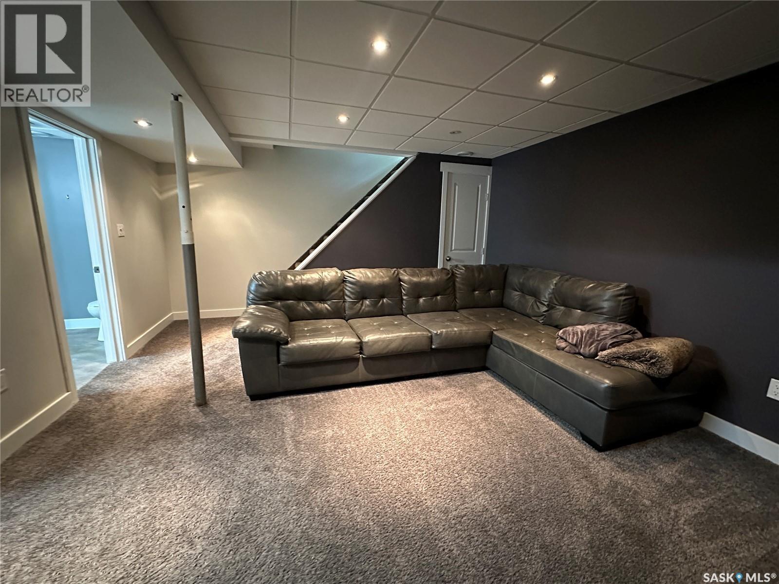 320 Government ROAD - Image 11
