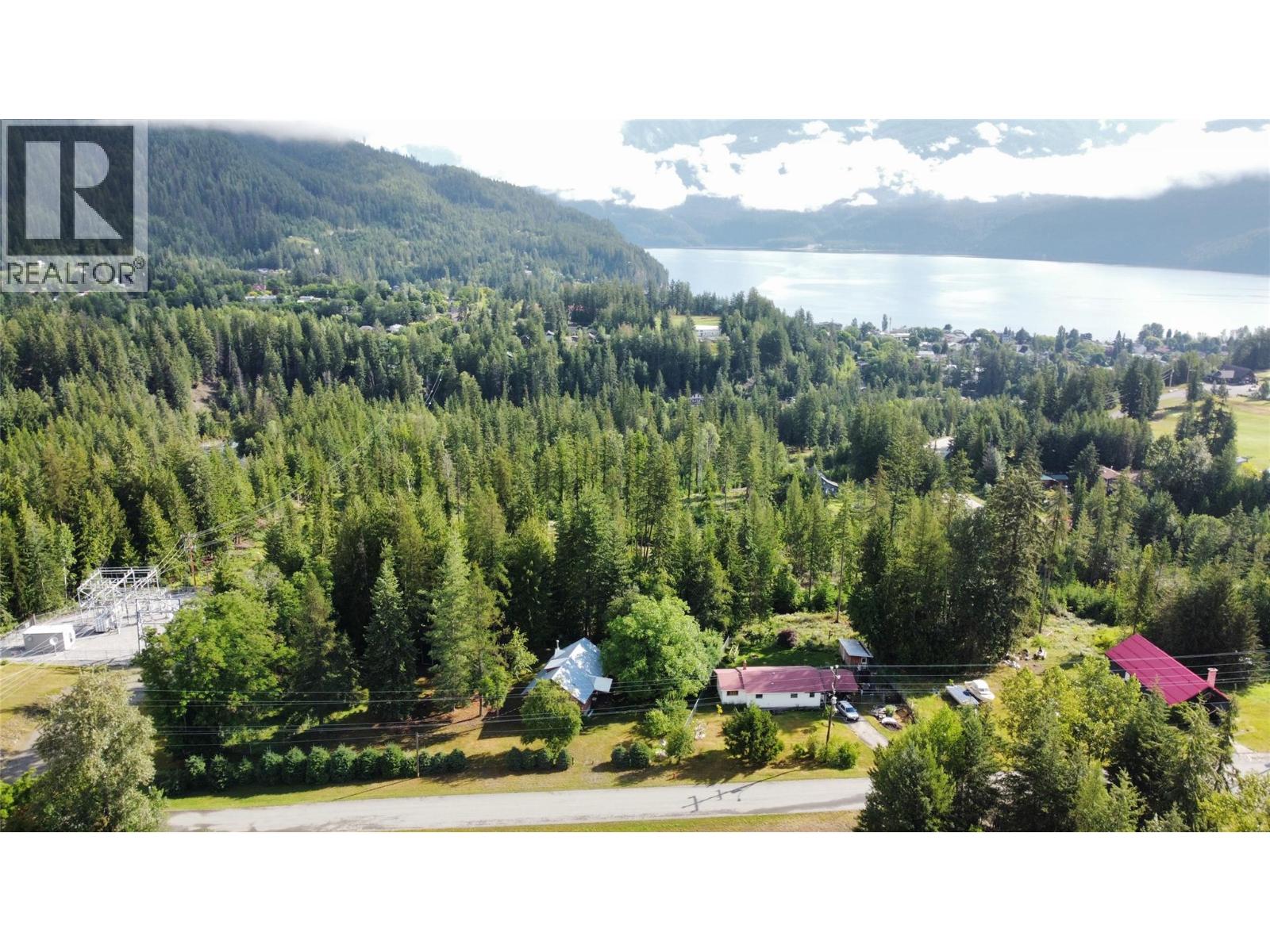 550 Arena Avenue - 14