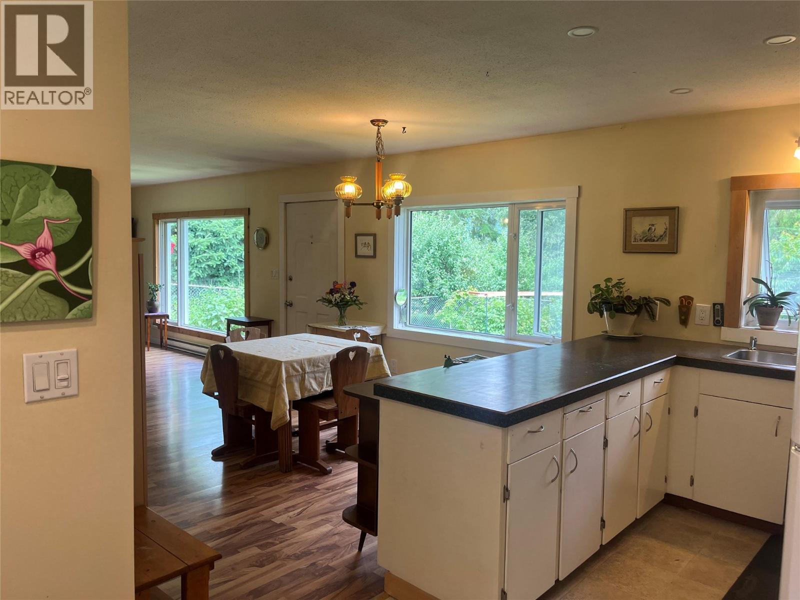 550 Arena Avenue - 32