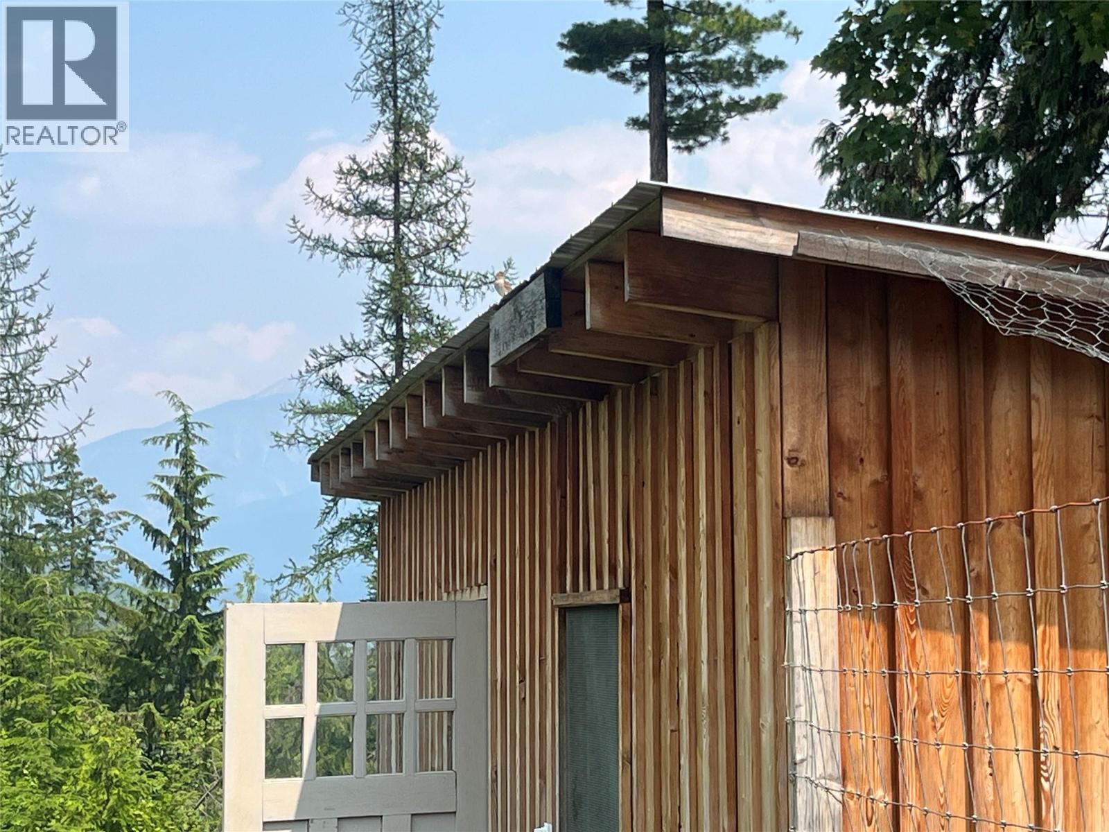 550 Arena Avenue - 70
