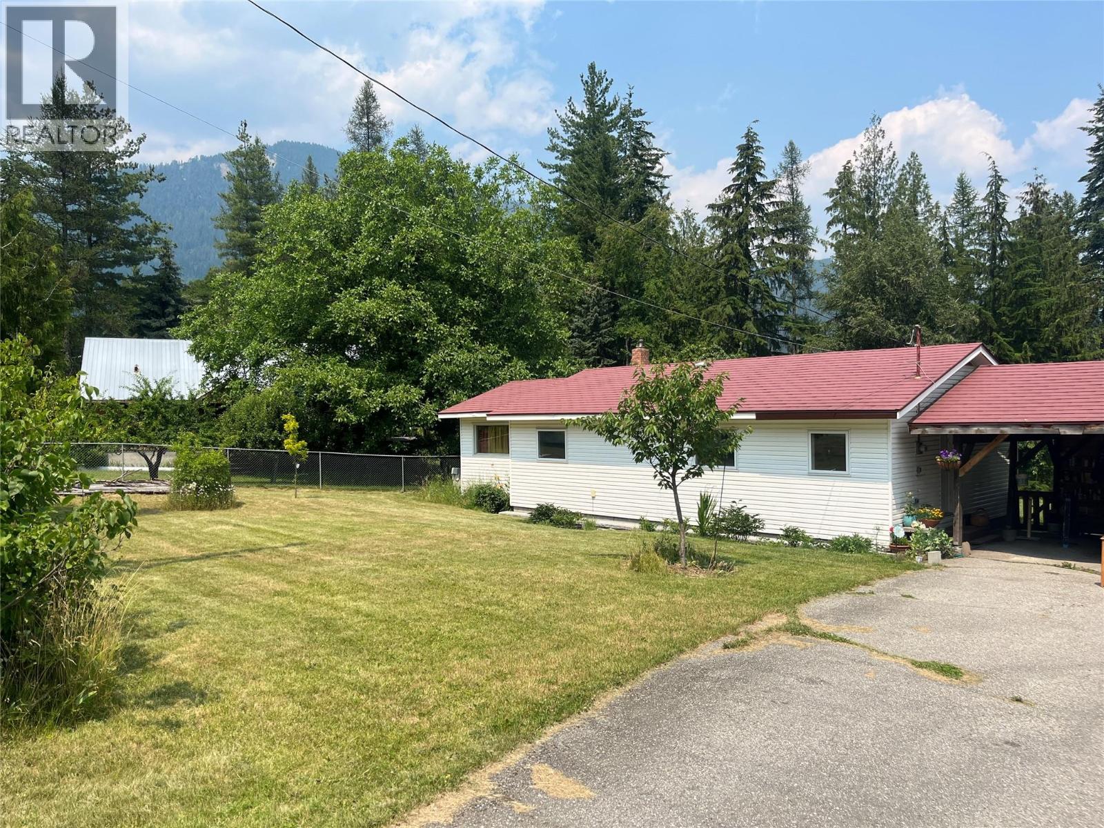 550 Arena Avenue - 10