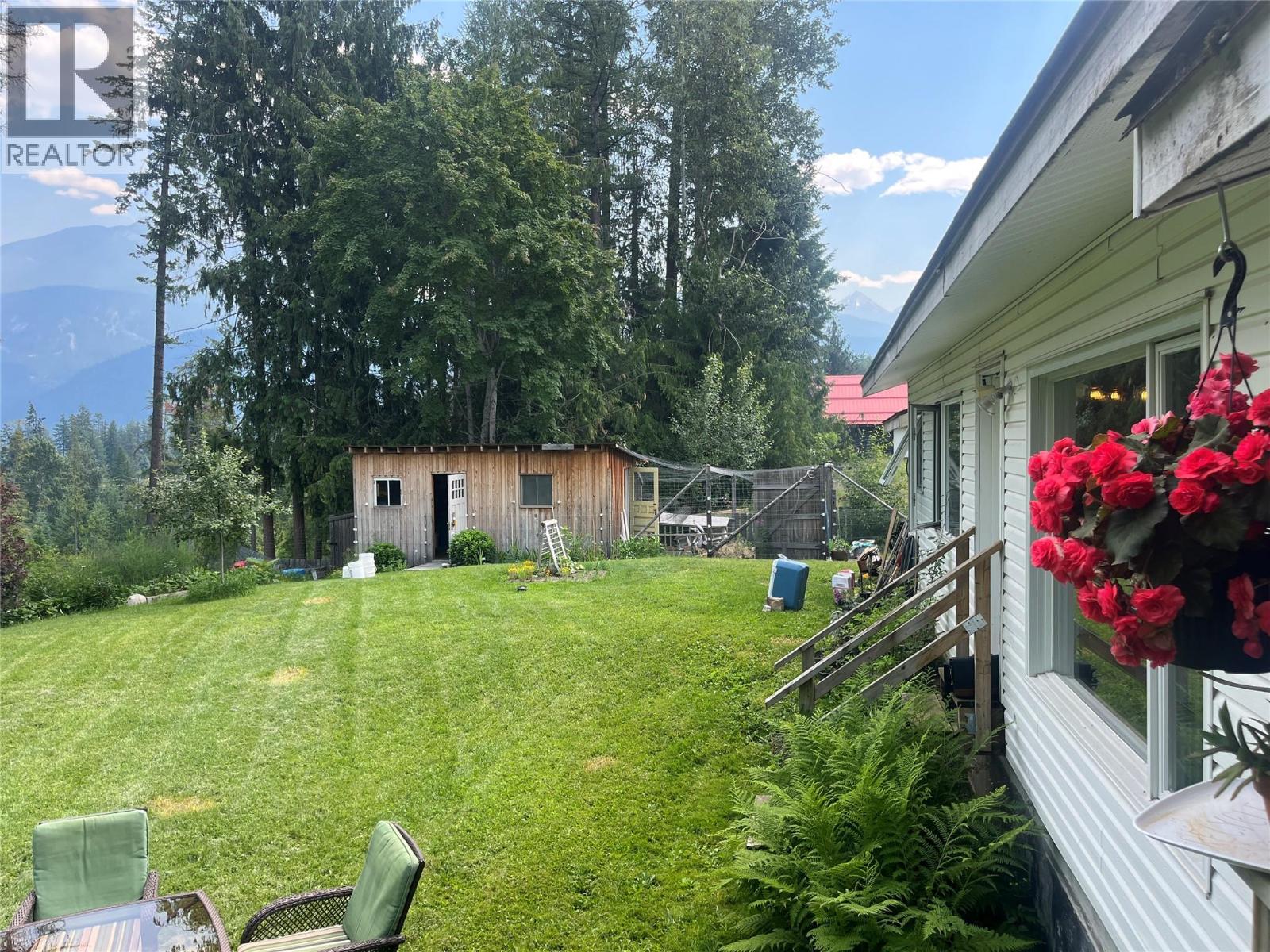 550 Arena Avenue - 25