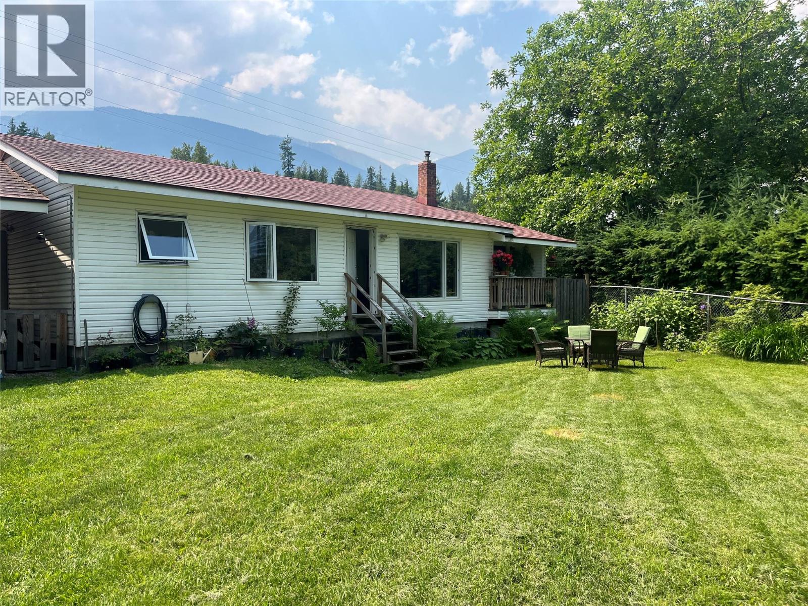 550 Arena Avenue - 5