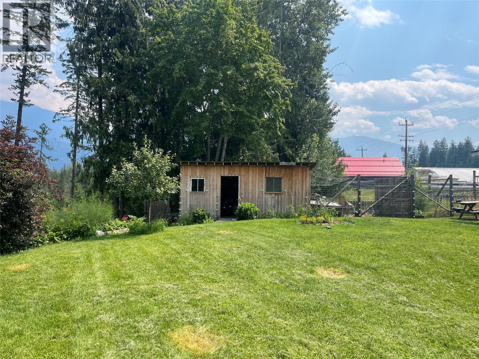 550 Arena Avenue - 67