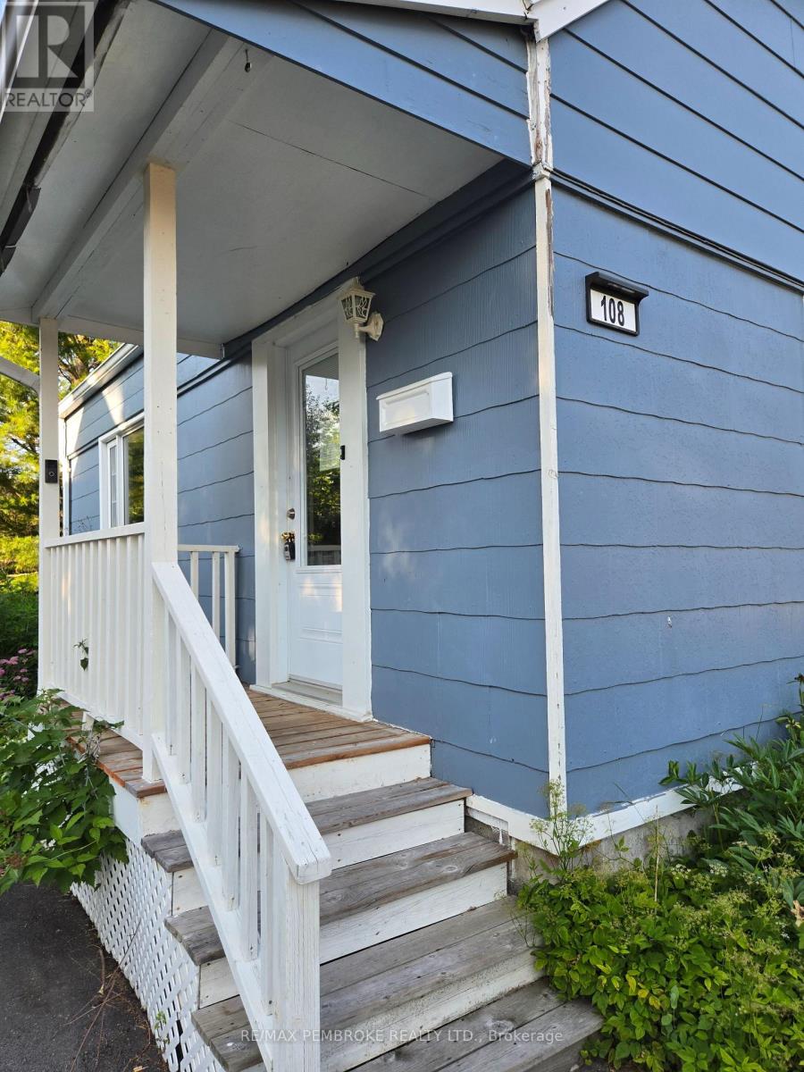 2 Bed, 1 Bath House for Sale in Arnprior – 108 THIRD AVENUE, Arnprior – MLS# X13530266 - Image 2