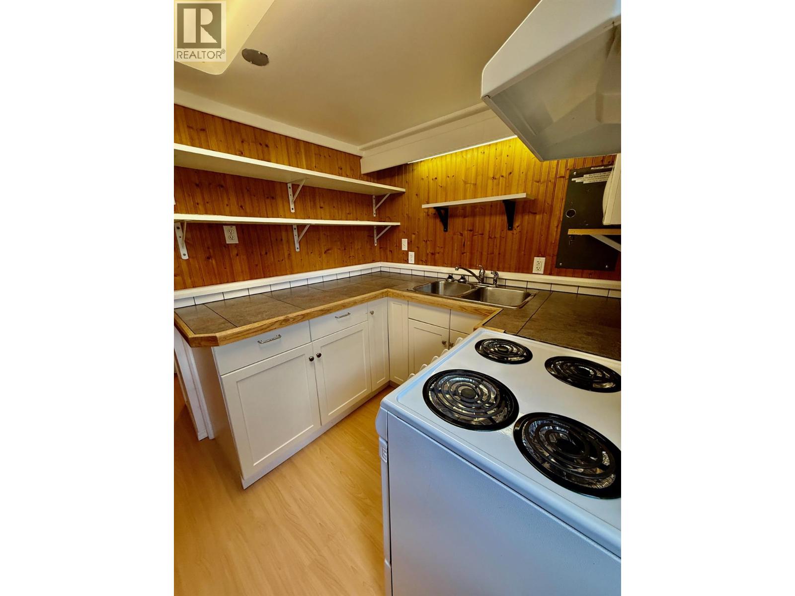 209 6th Avenue - 13