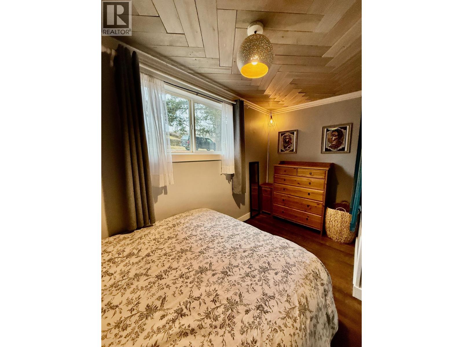 209 6th Avenue - 10