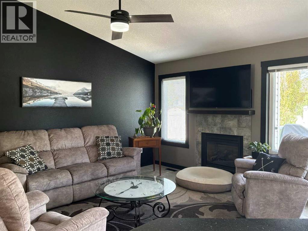 310B Edgewood Close — photo 10