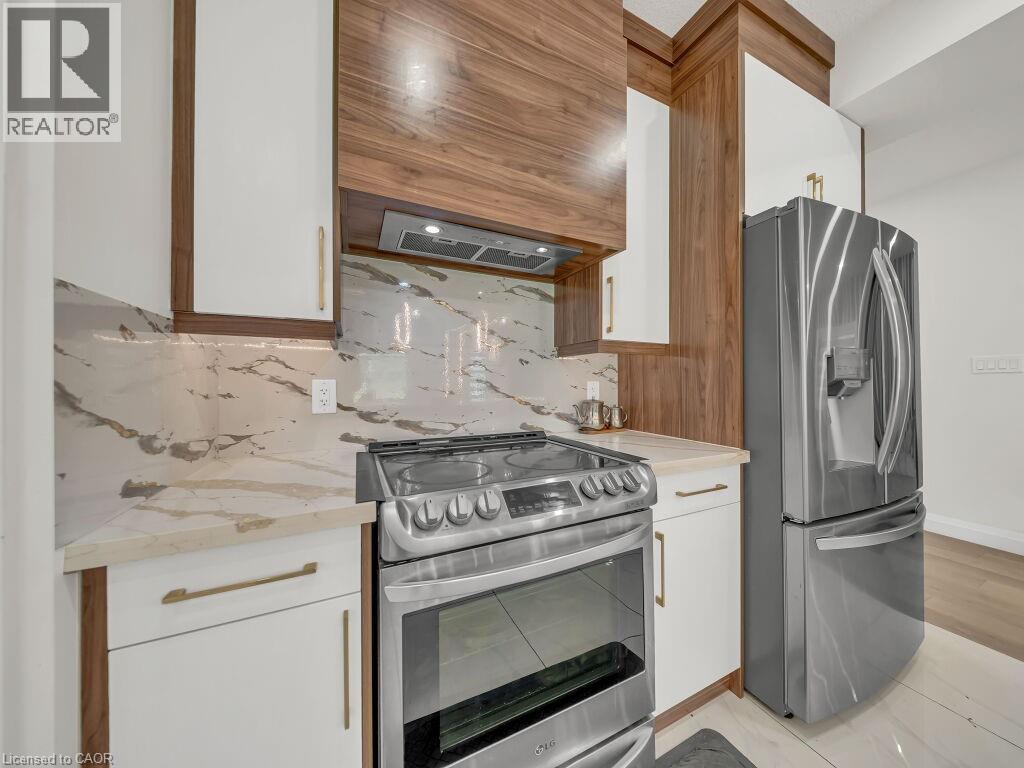 2637 BOBOLINK Lane - Image 13