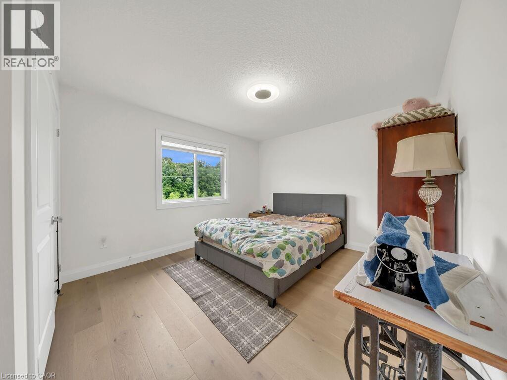2637 BOBOLINK Lane - Image 33