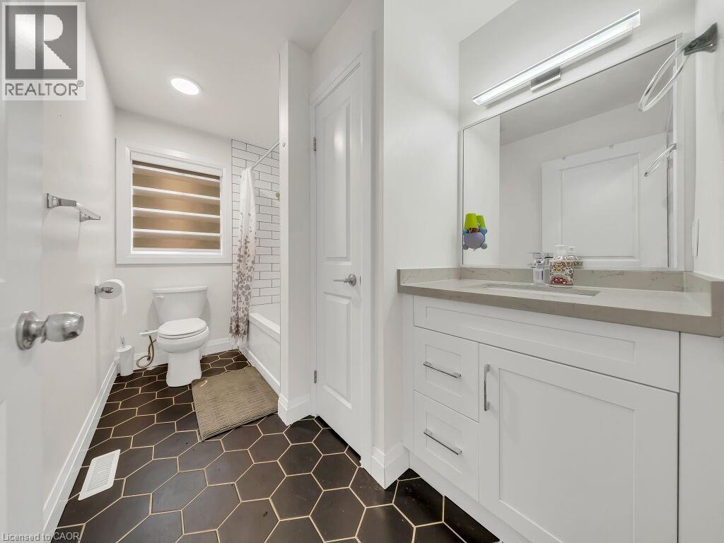 2637 BOBOLINK Lane - Image 38
