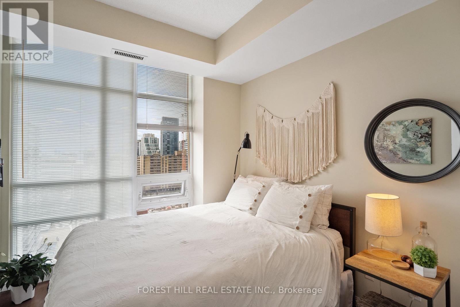 #1501 900 MOUNT PLEASANT ROAD - Image 15