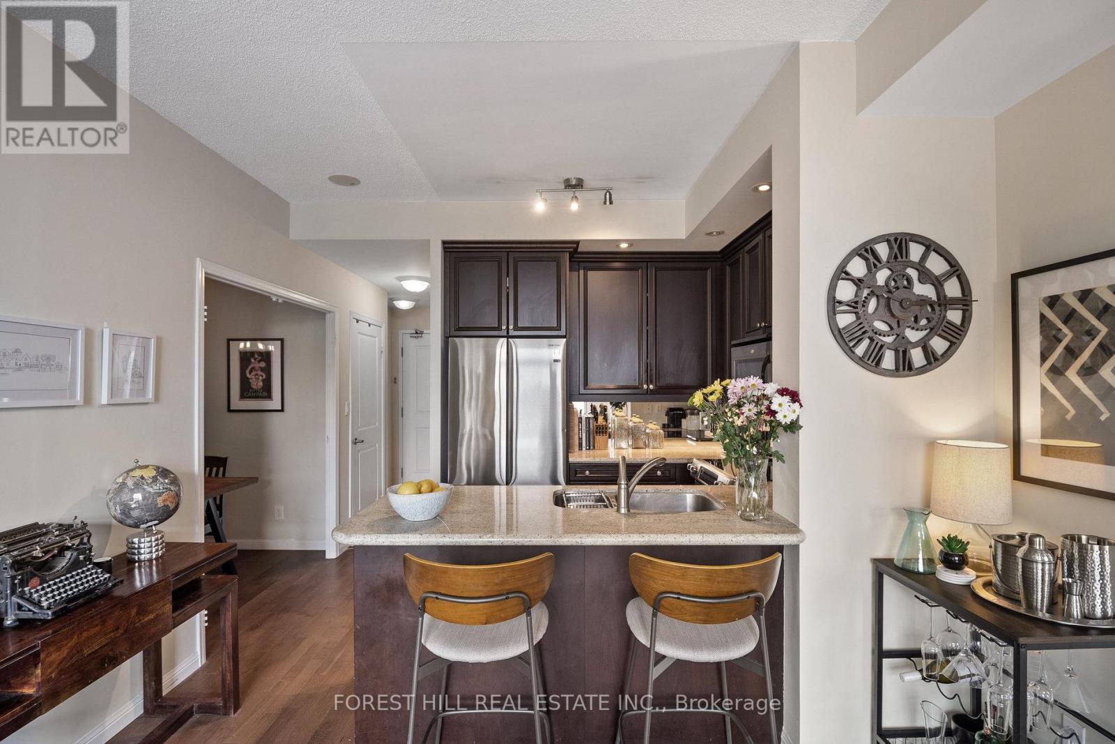 #1501 900 MOUNT PLEASANT ROAD - Image 23