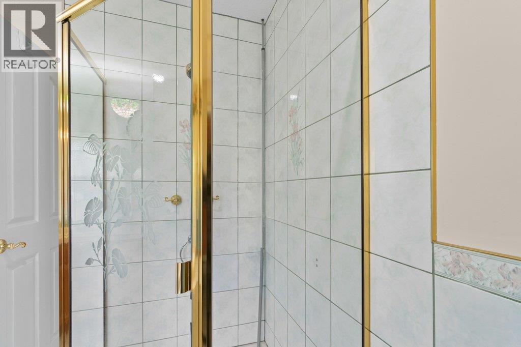 377 Stroulger Road - 28