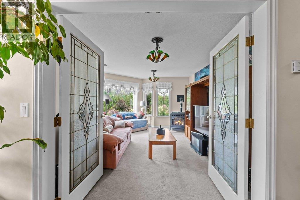 377 Stroulger Road - 30