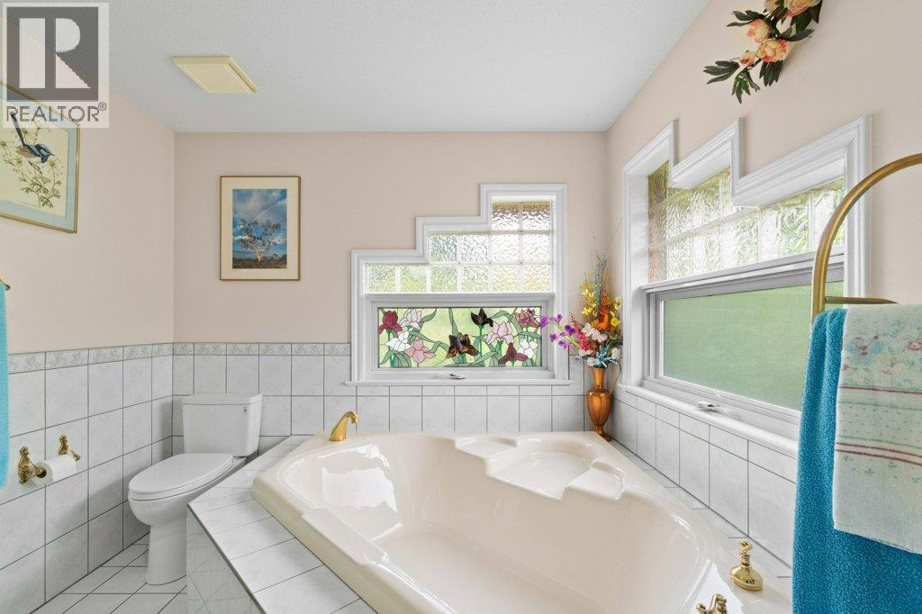 377 Stroulger Road - 27