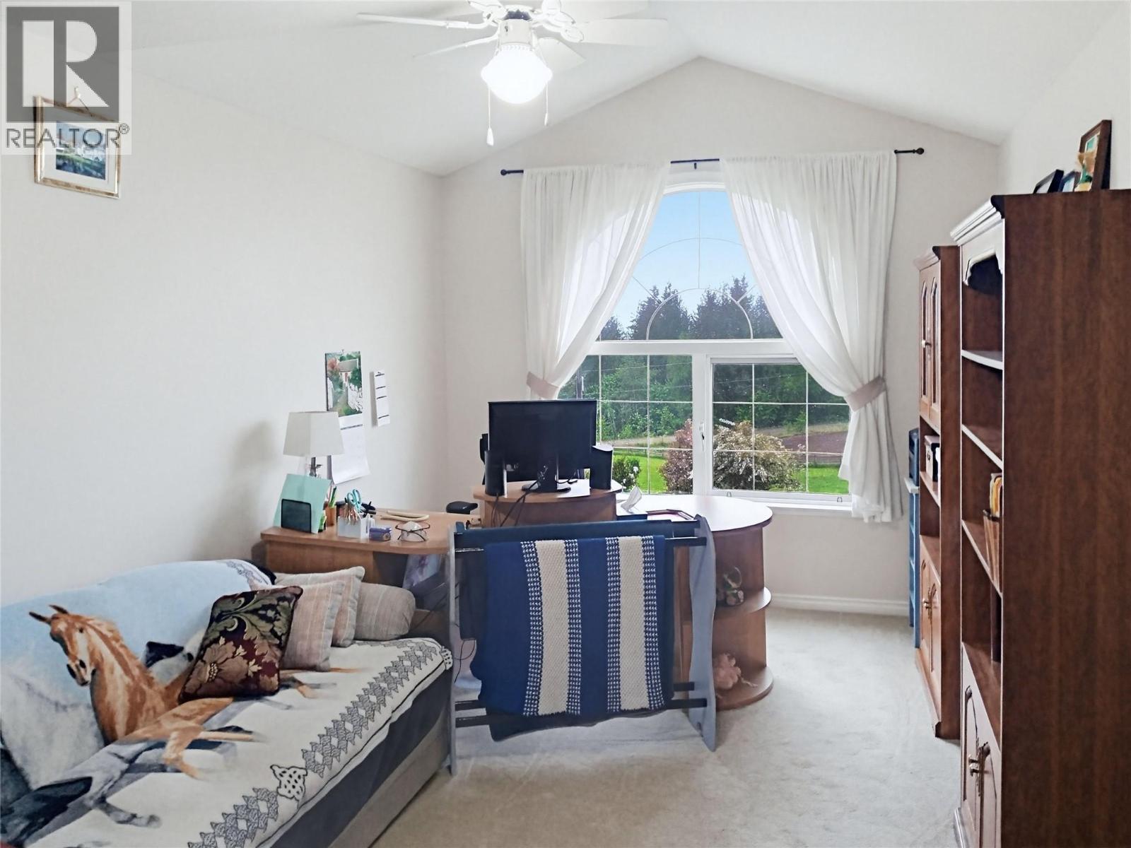 377 Stroulger Road - 21