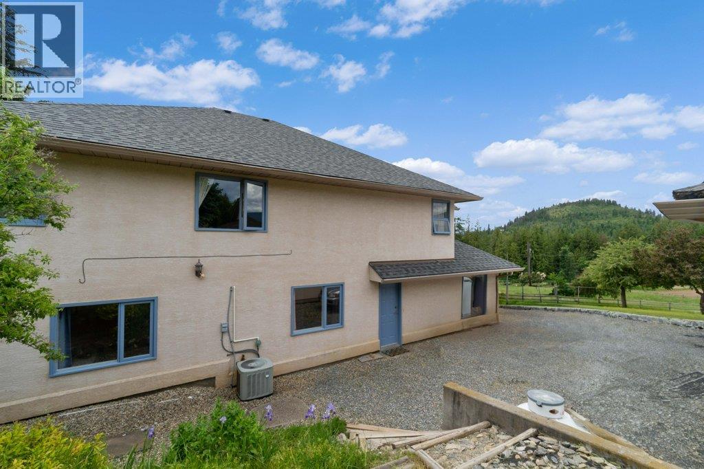 377 Stroulger Road - 56