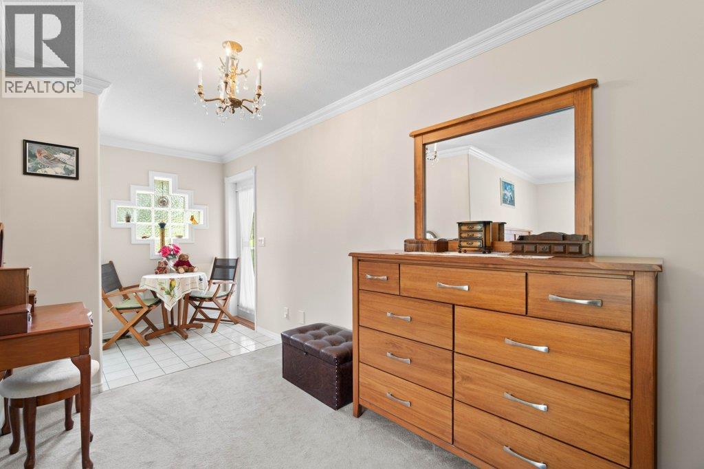 377 Stroulger Road - 25