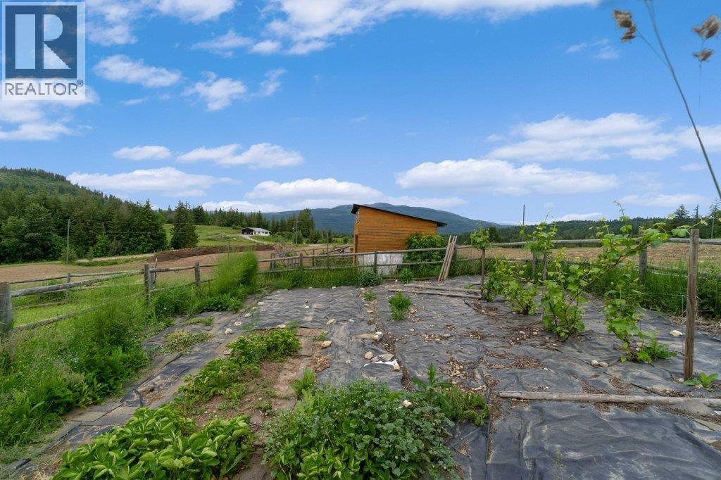 377 Stroulger Road - 69